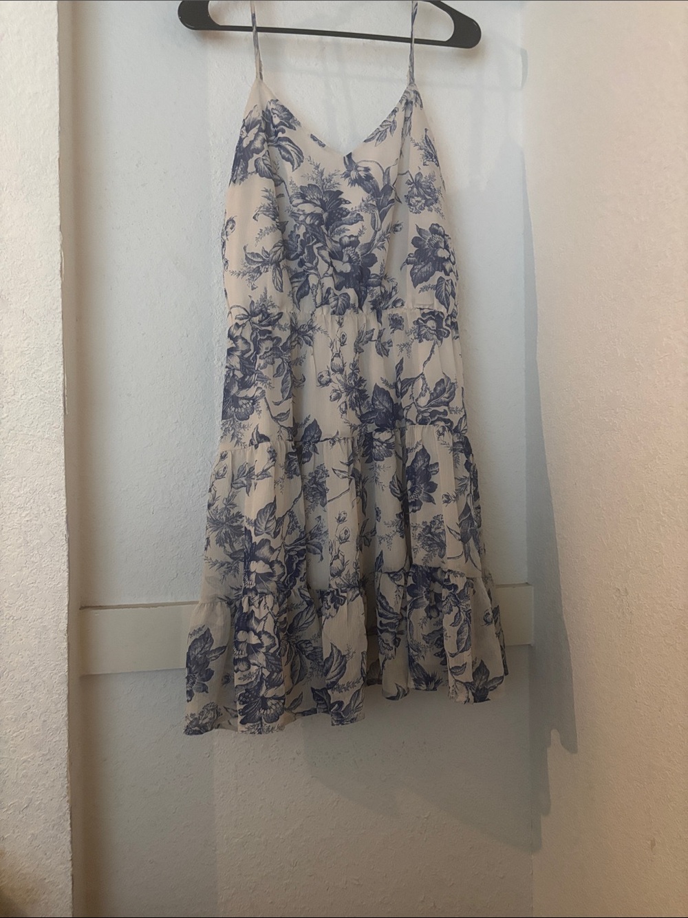 Express Floral Tiered Mini Skirt — Blue & Cream